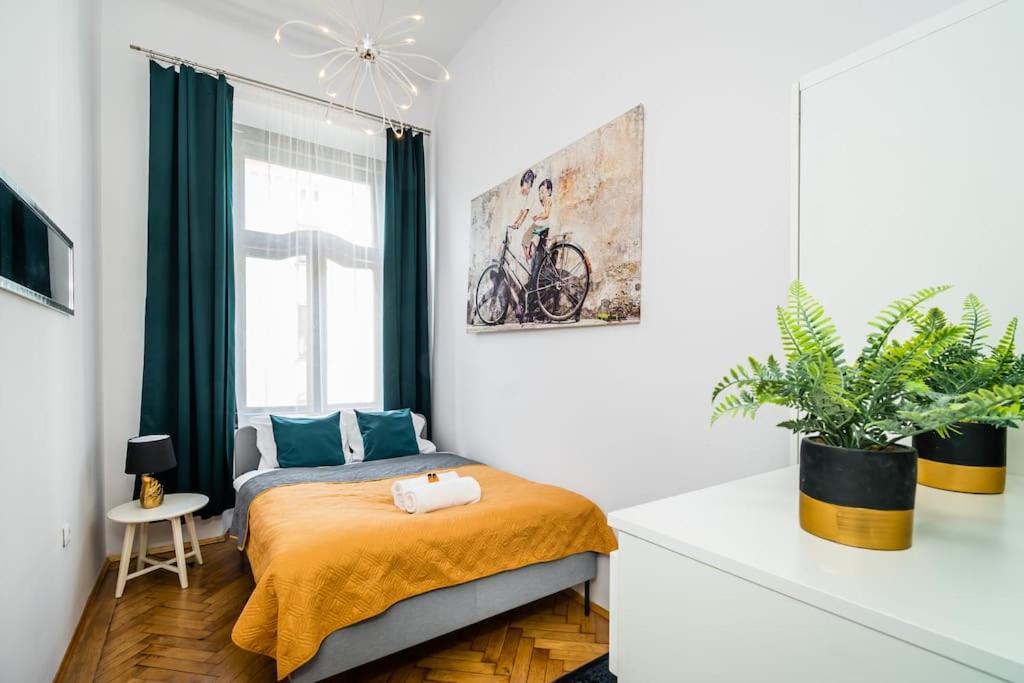 Royal City Apartment 40 M2 Kraków Exteriör bild